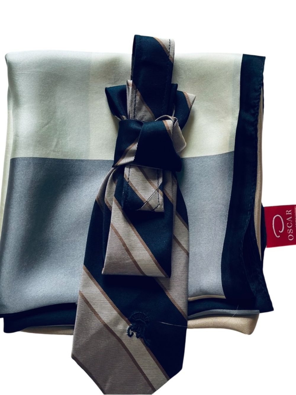 Vintage Designer Duo: Oscar de la Rente silk scarf + Contess wera silk tie set